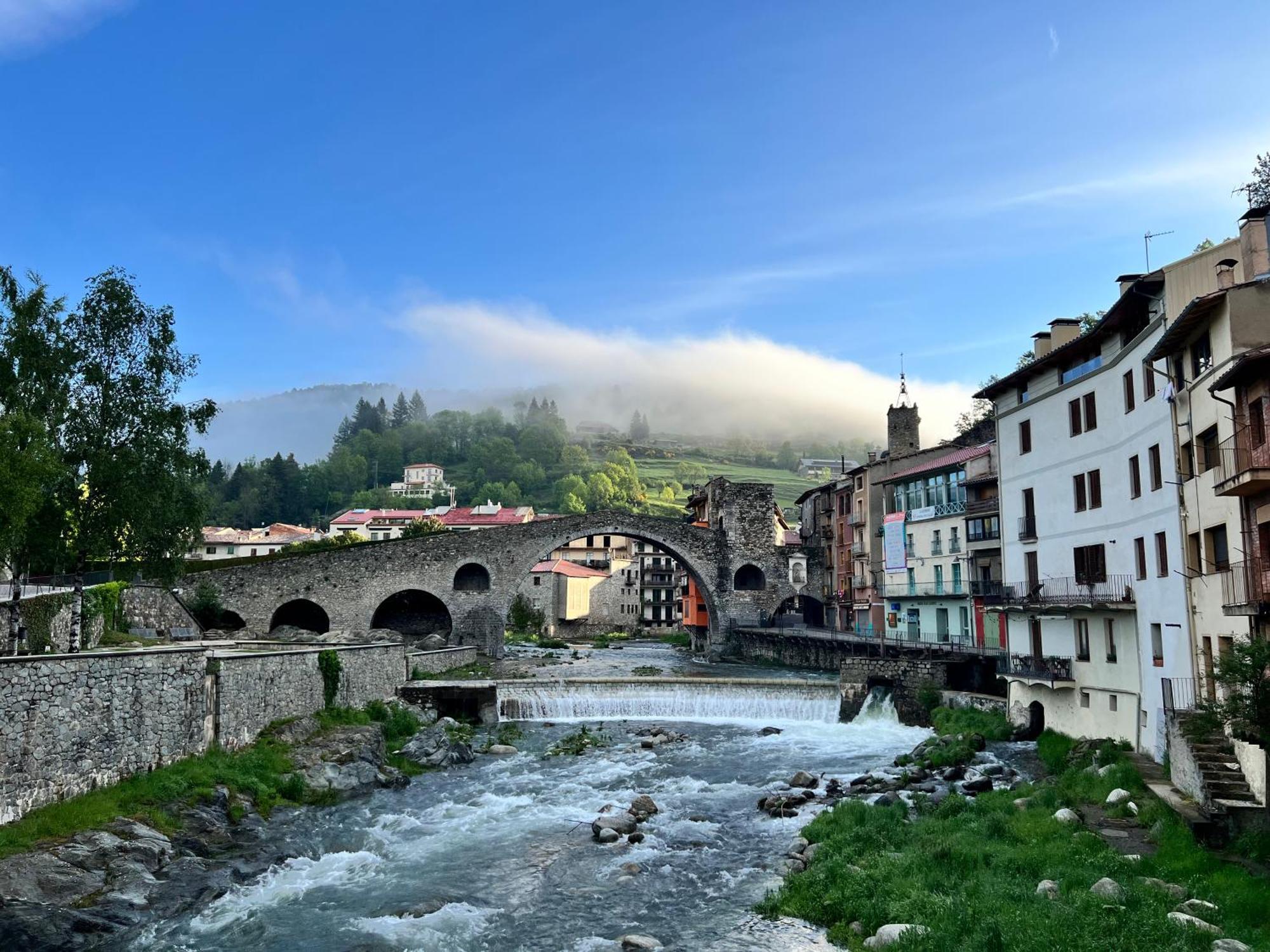 Apartamento Colgante Al Rio Con Vistas Al Puente Camprodon Eksteriør billede